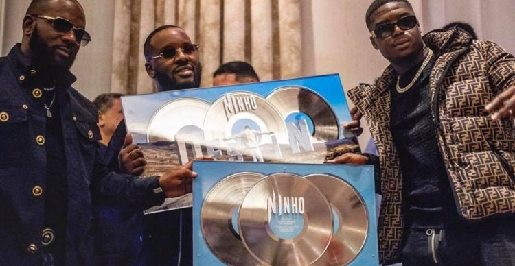 Ninho bat encore un nouveau record impressionnant ! (Photo)