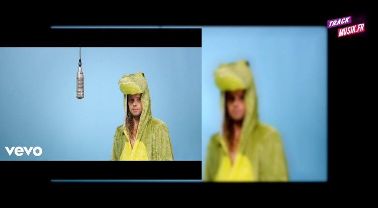 Julien Doré se réinvente dans une parodie hilarante pour ''Ah les crocodiles''